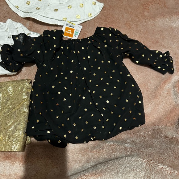 Baby Girl Gold/Black out fit size 6-9 months - Picture 5 of 6